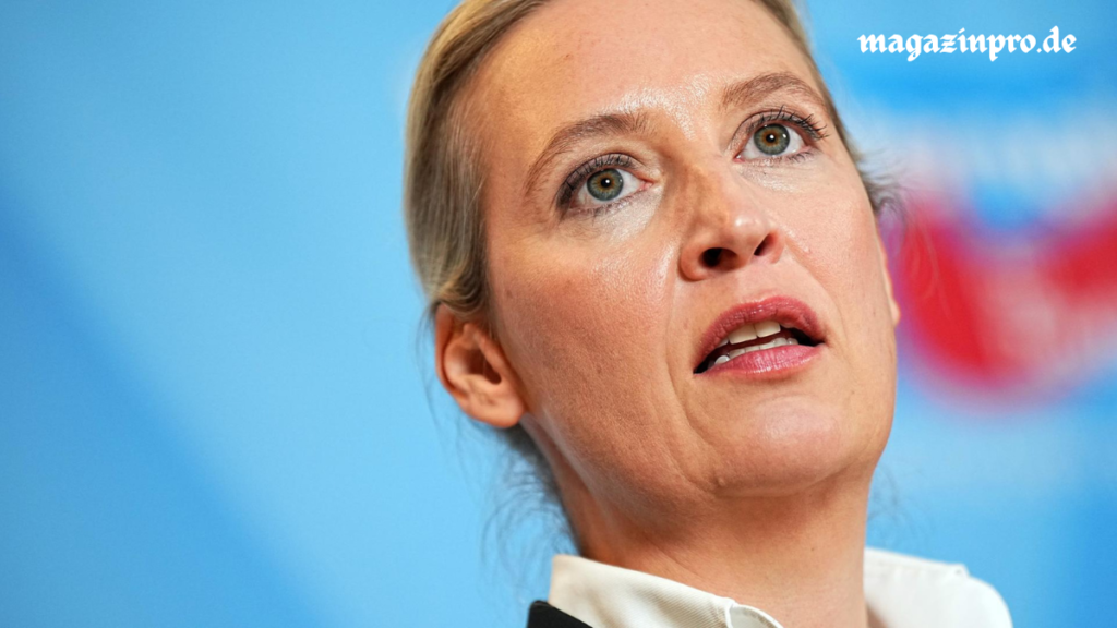 Alice Weidel Ohr